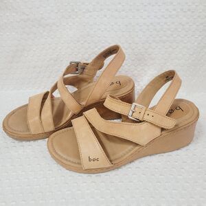 B.O.C. Born Alma Wedge Light Brown Leather Sandals with Buckle Size 8